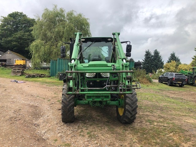 John Deere 6130R