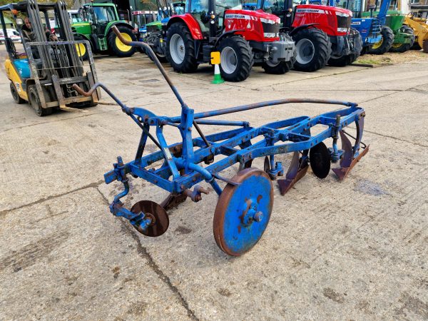 Ransomes TS64 N 4 Furrow plough