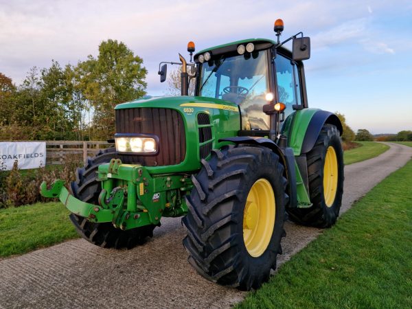 2009 John Deere 6830 Premium