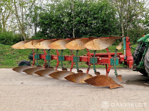 2009 Kverneland LO85-300 6 furrow plough