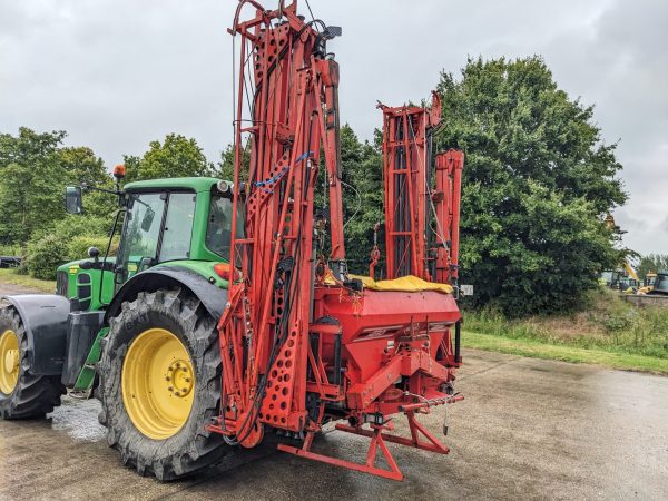 1997 Kuhn Aero 2224 24M air jet spreader