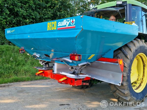 Reco-Sulky DPX Magnum twin disc fertiliser spreader