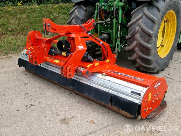 2020 Kuhn BPR 305 Pro 3m mounted flail mower