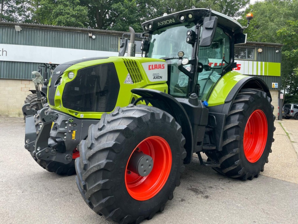 CLAAS AXION 850