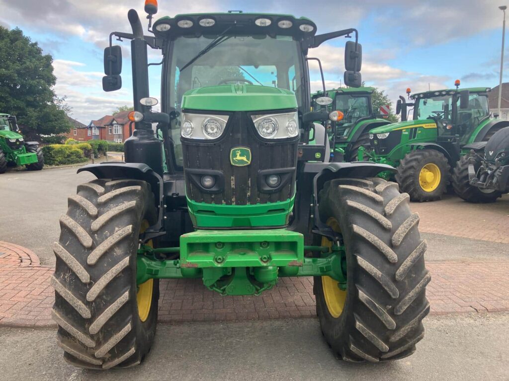 John Deere 6145R