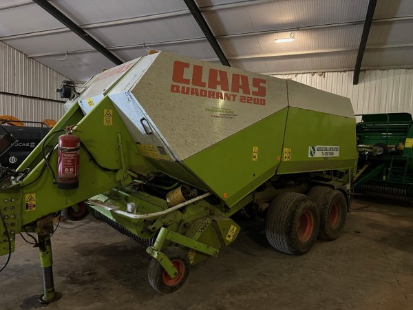 Claas Quadrant 2200 Baler