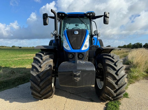 NEW HOLLAND T7.210