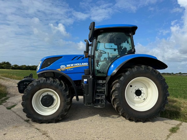 NEW HOLLAND T7.210