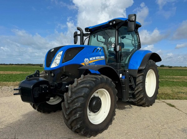 NEW HOLLAND T7.210