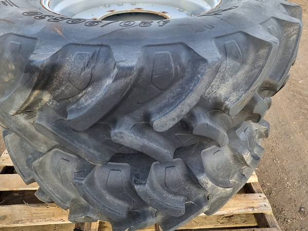 CNH Rowcrop Wheels and Tyres