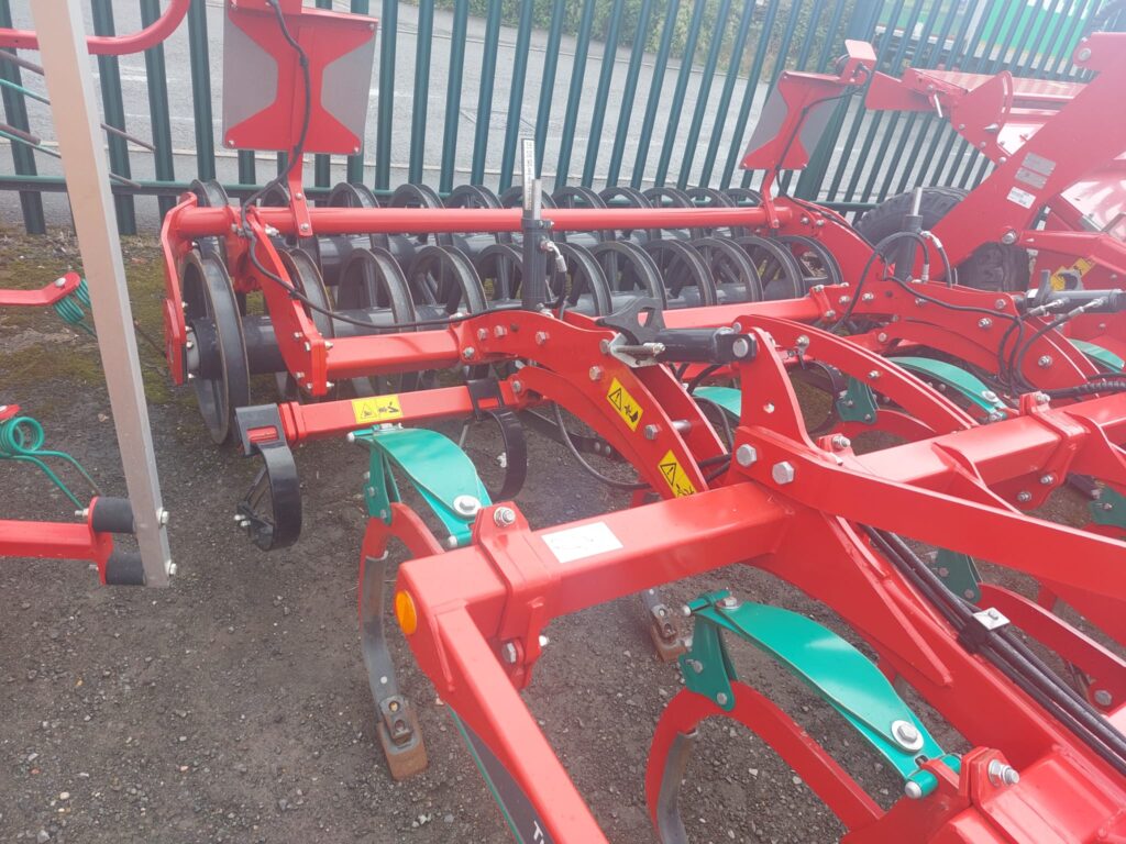 KVERNELAND UK LTD BO 3000C