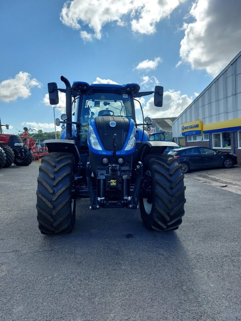 NEW HOLLAND T7.230