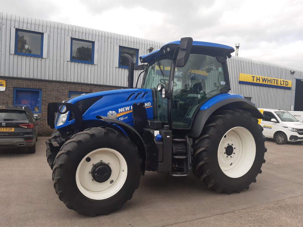 NEW HOLLAND T6.145 EC