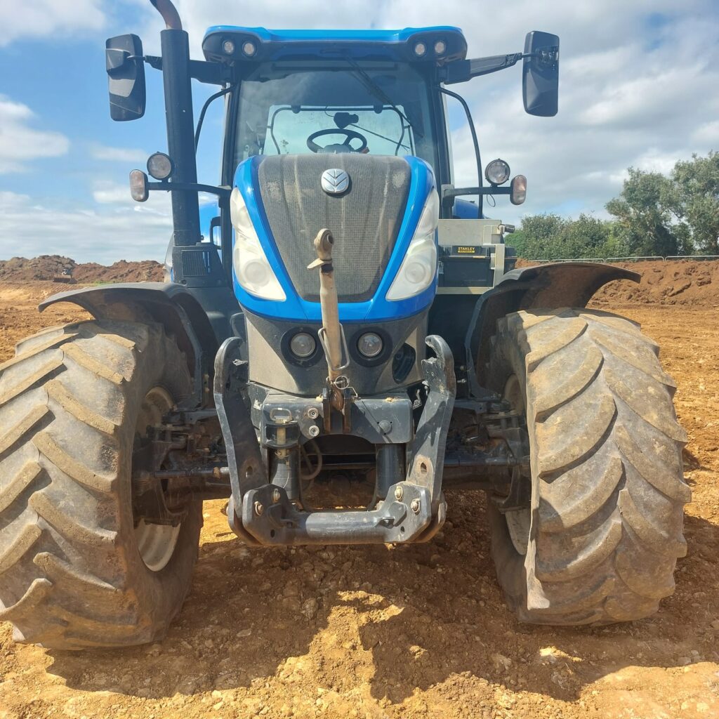 NEW HOLLAND T7.245