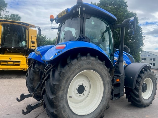 NEW HOLLAND T6.155 DC