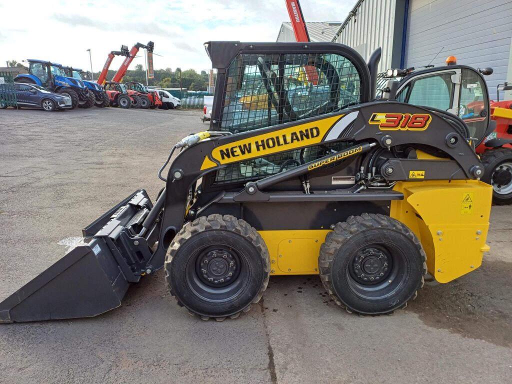 NEW HOLLAND L318 RGV