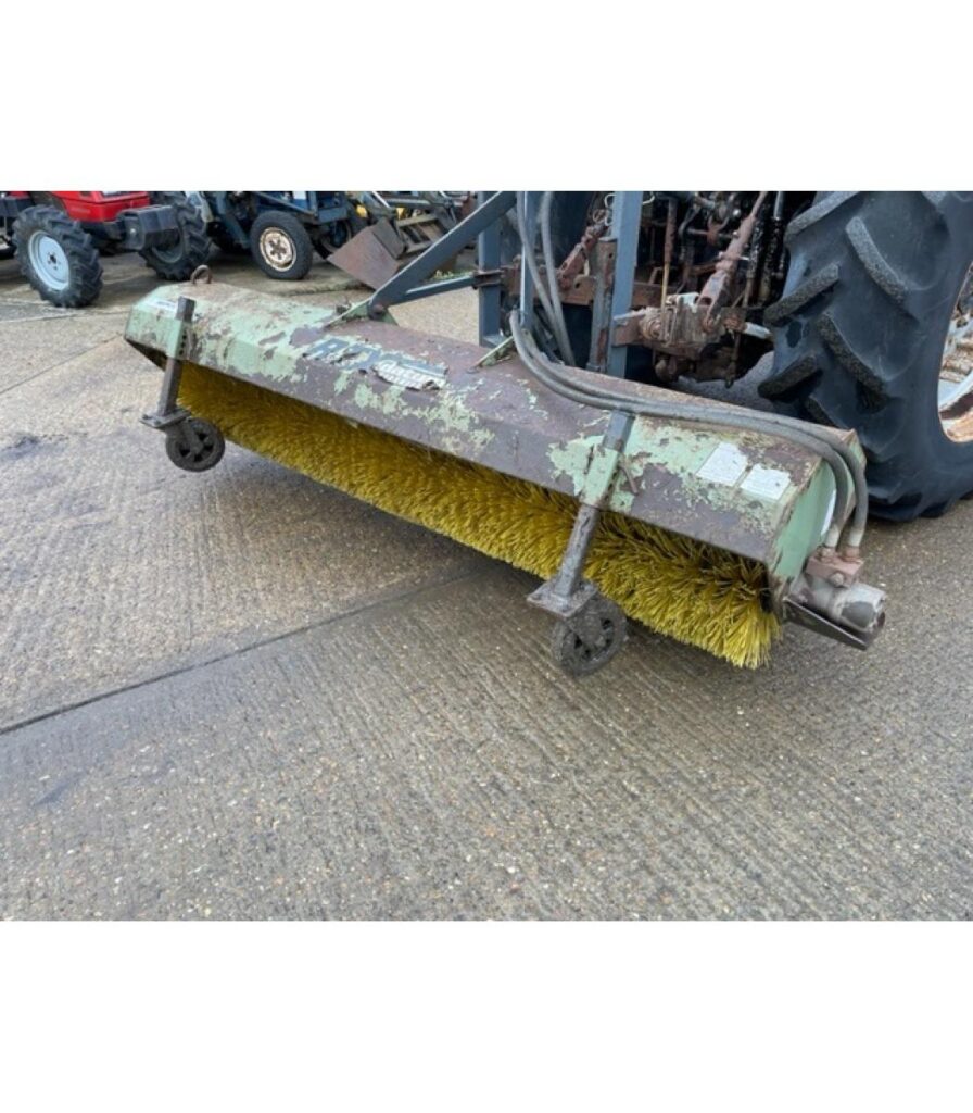 Datum RTX 240 Hydraulic Yard Brush