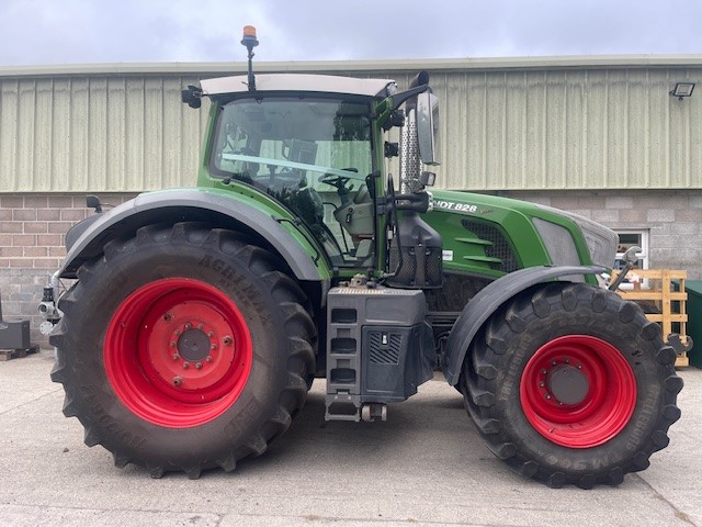 Fendt 828 Profi Plus