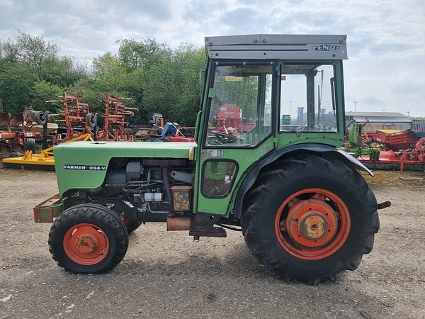 Fendt 204V -[ 2 Wheel Drive ]-