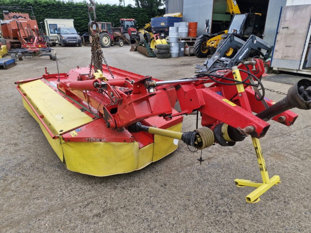 POTTINGER NOVACAT 305 MOWER