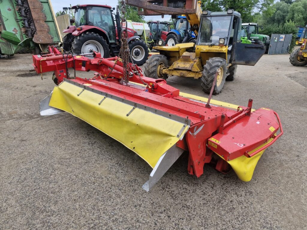 POTTINGER NOVACAT 305 MOWER