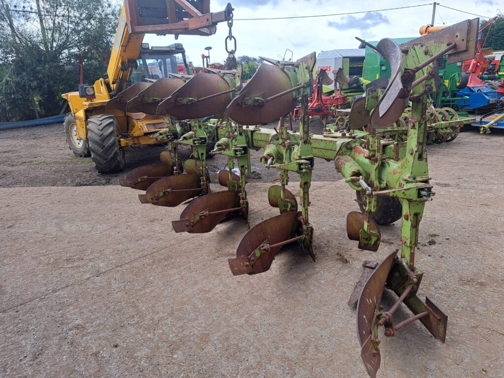 DOWDESWELL 140 5 FURROW PLOUGH