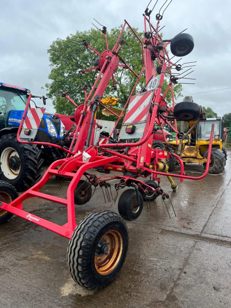 KVERNELAND 8076C ROTOR TEDDER