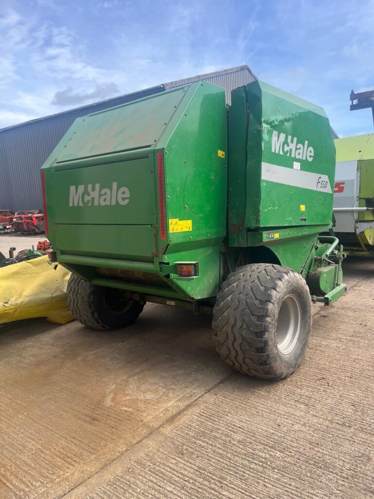 MCHALE F550 ROUND BALER