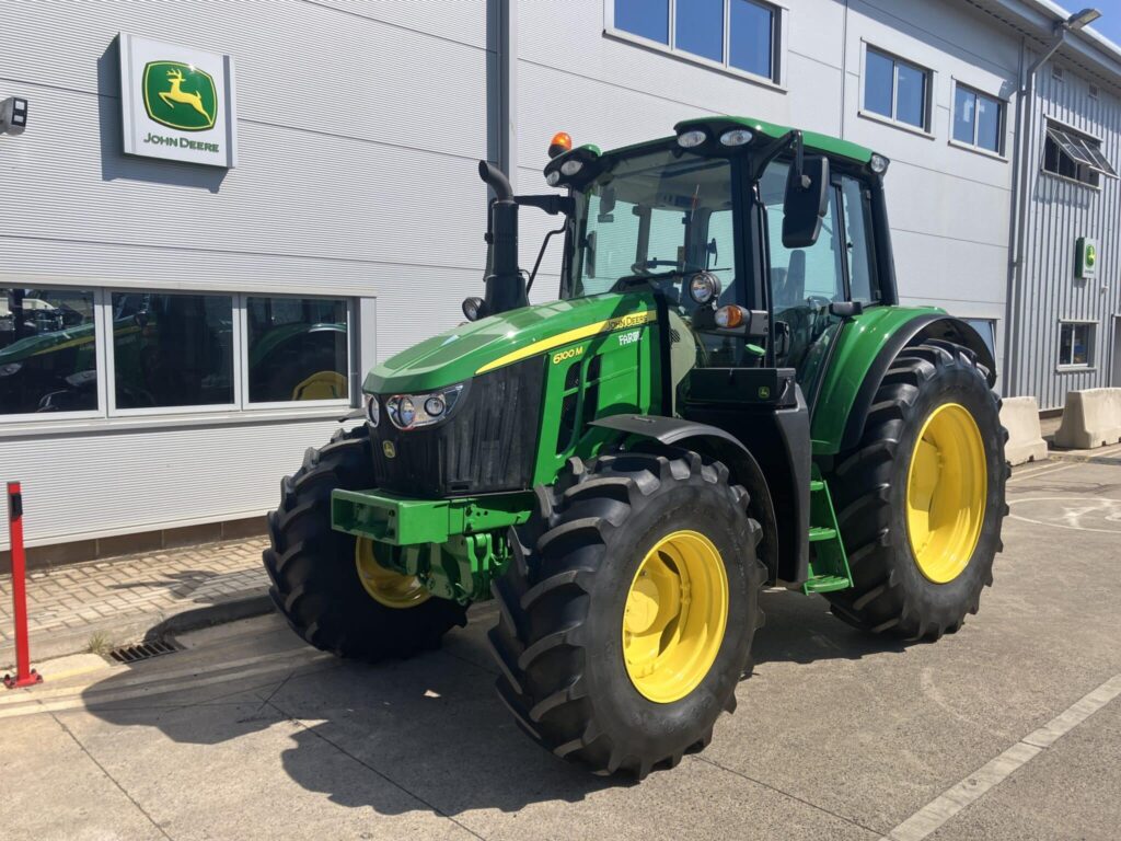 John Deere 6100M