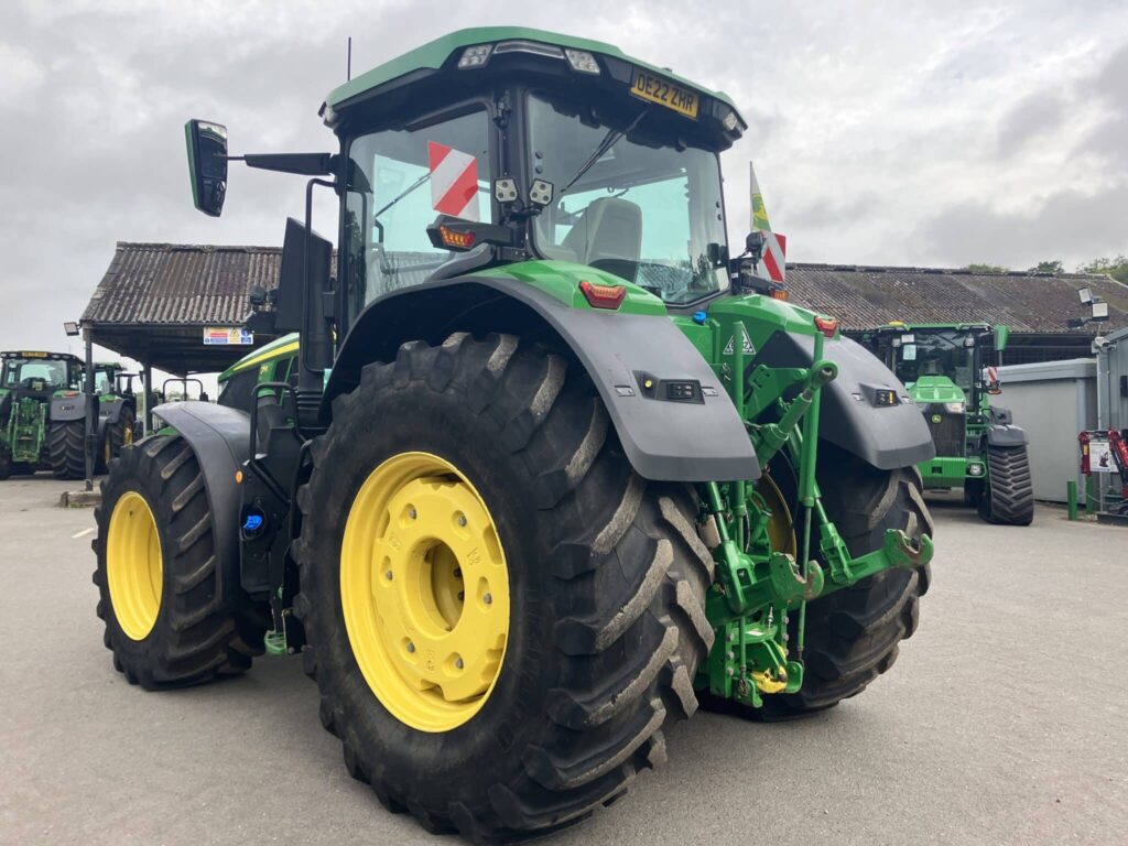 John Deere 7R 330