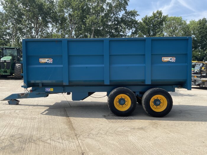 WARWICK GRAIN TRAILER