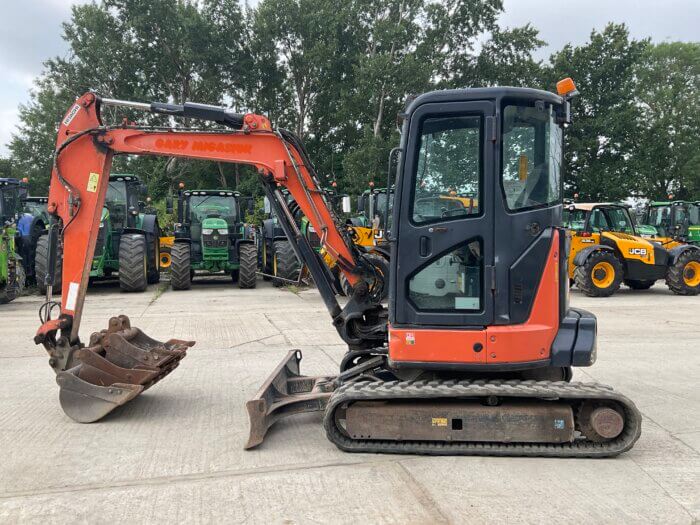 HITACHI ZX38 U