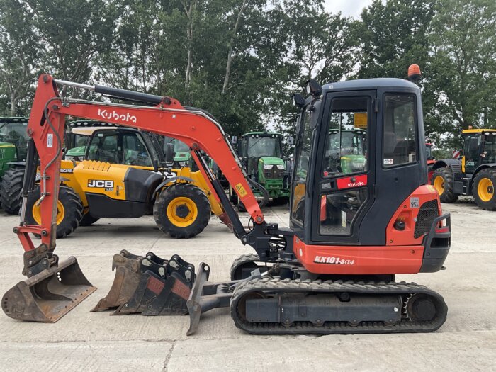 KUBOTA KX101