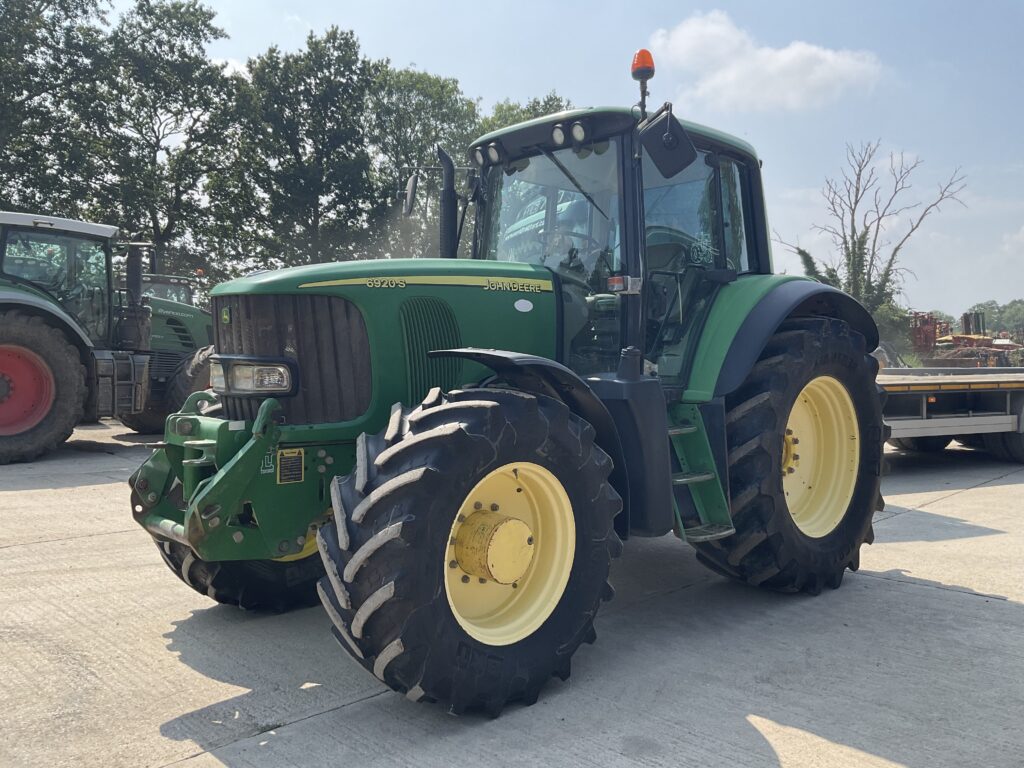 JOHN DEERE 6920S