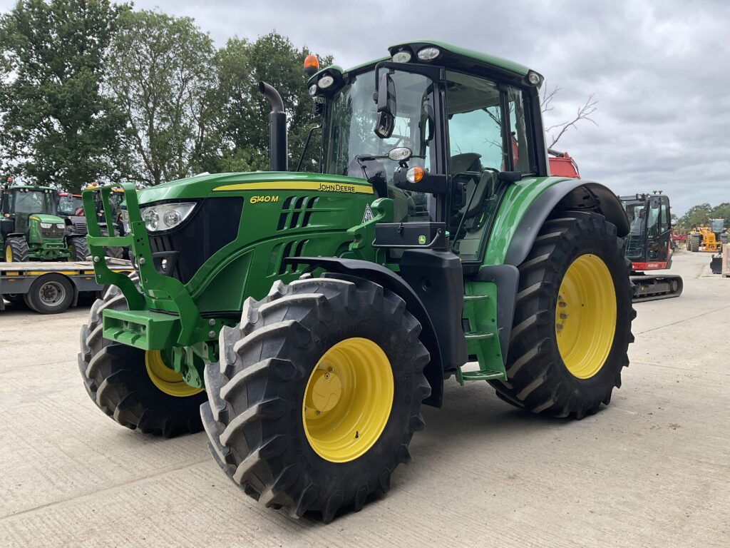 JOHN DEERE 6140M