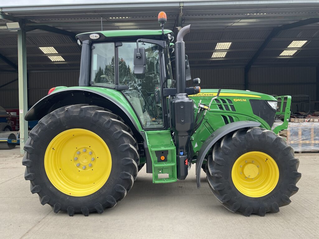 JOHN DEERE 6140M