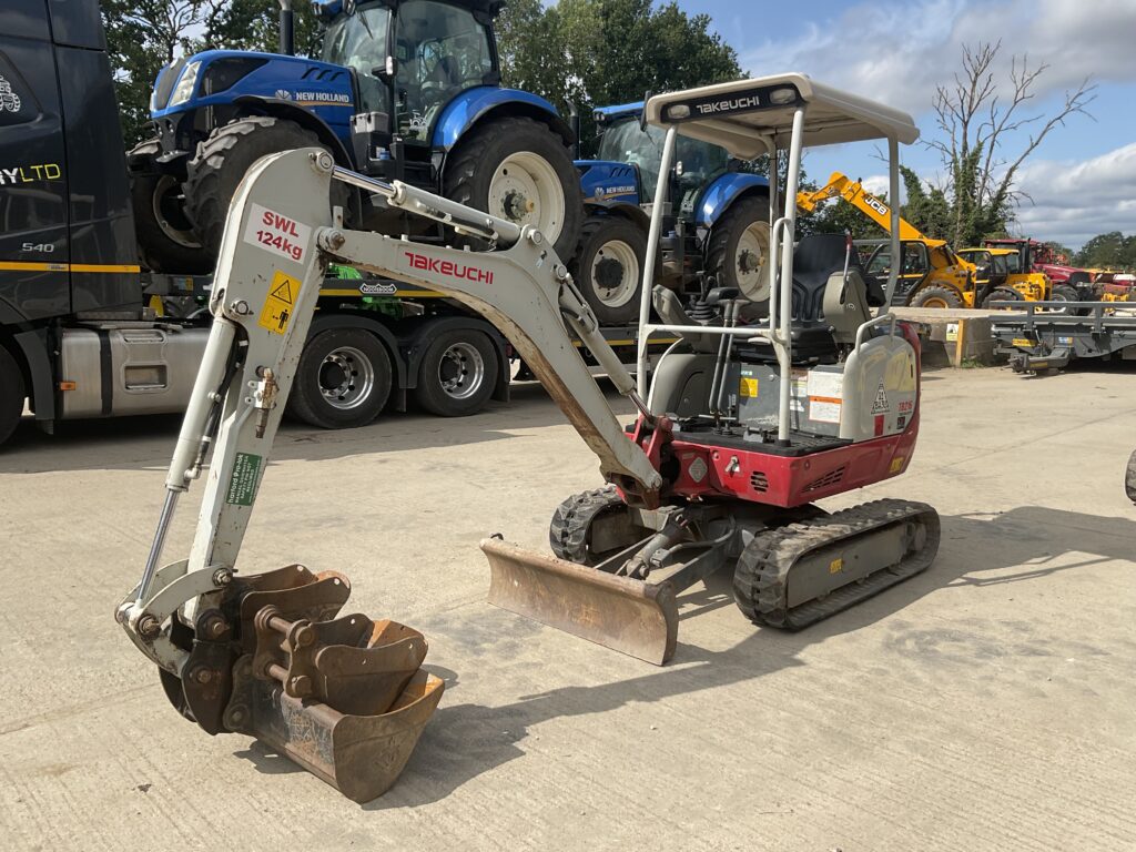 TAKEUCHI TB216