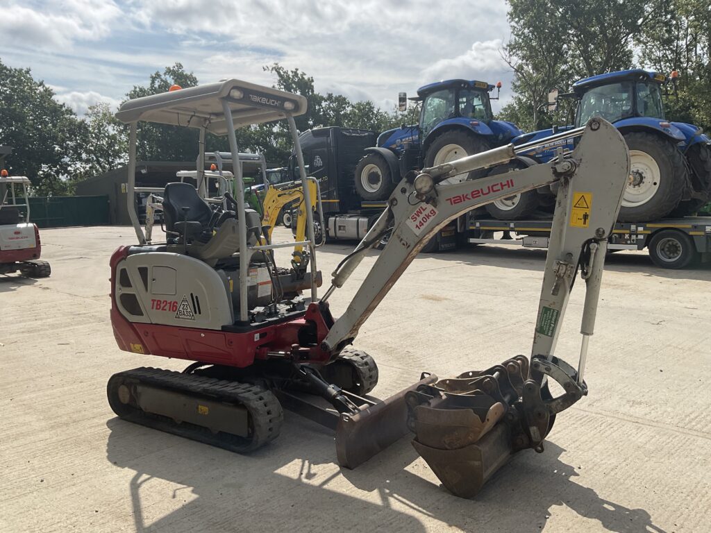 TAKEUCHI TB216