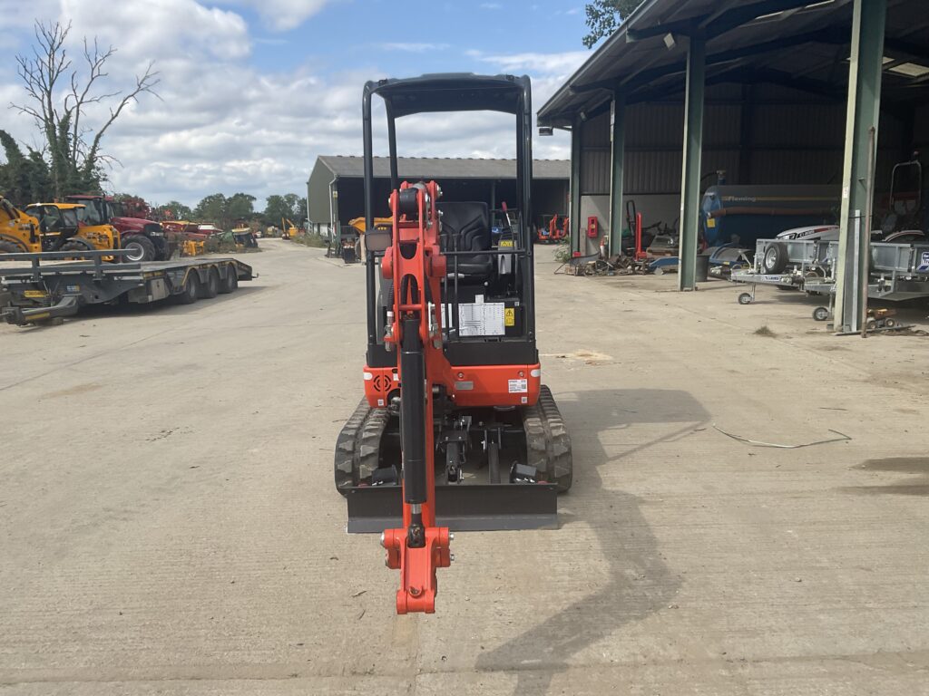 KUBOTA KX016-4