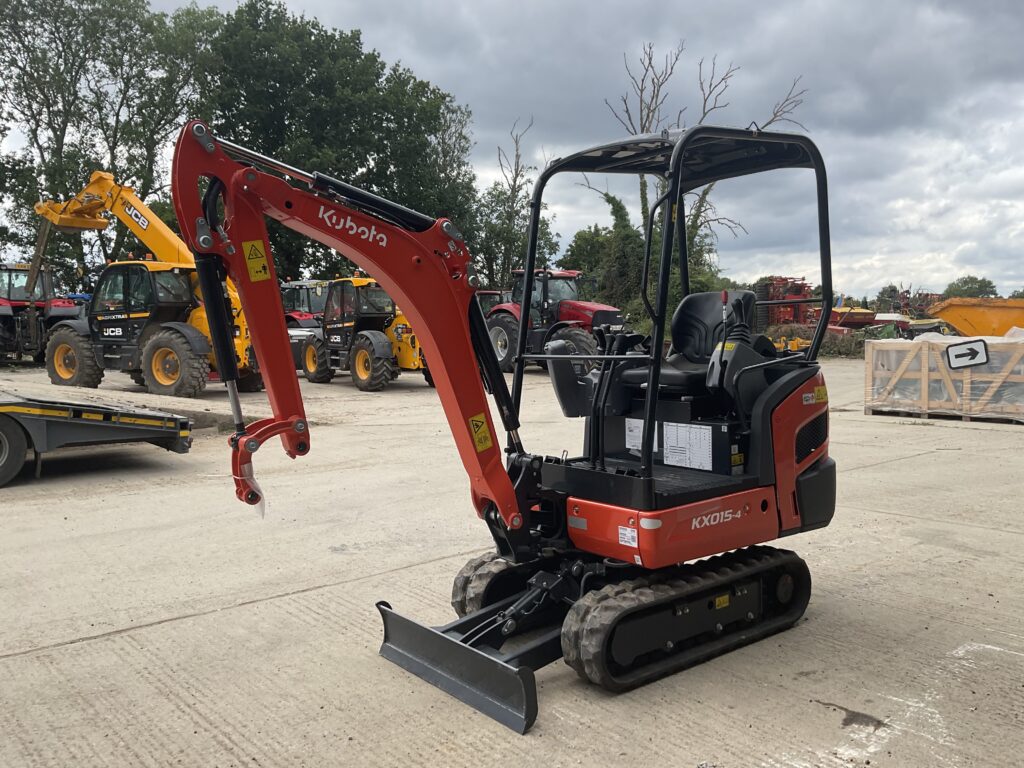 KUBOTA KX015-4