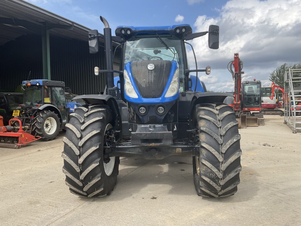 NEW HOLLAND T7.245