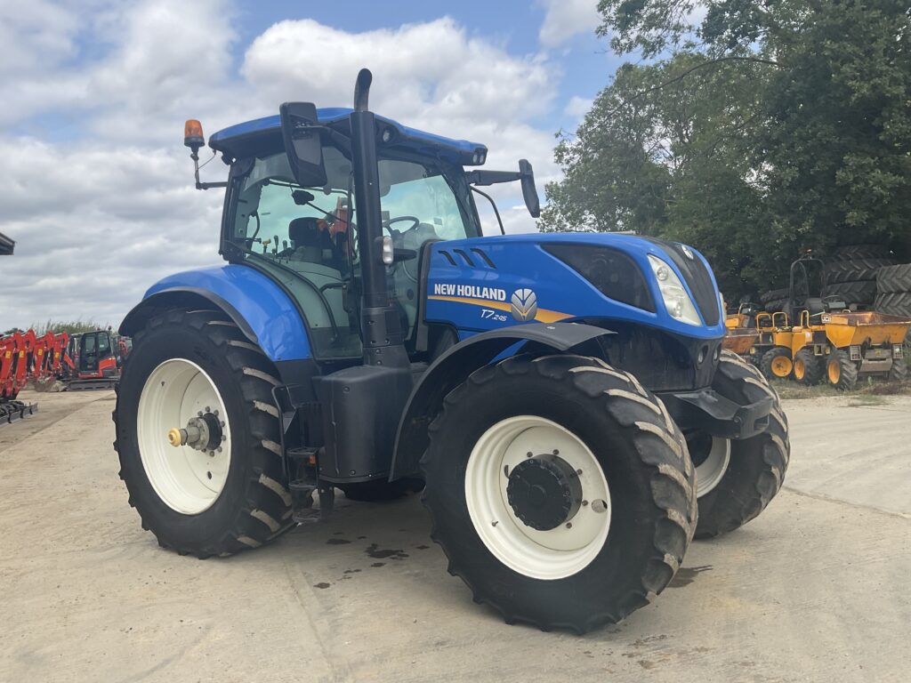 NEW HOLLAND T7.245