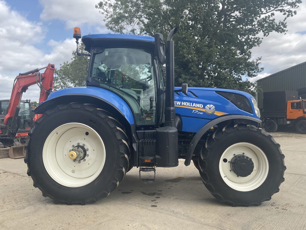 NEW HOLLAND T7.245