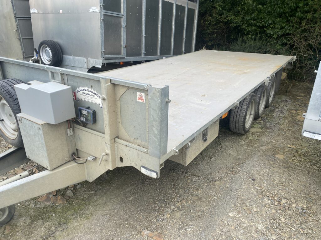 GRAHAM EDWARDS 16FT TRI AXLE TRAILER