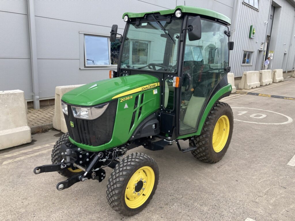 John Deere 2038R compact tractor