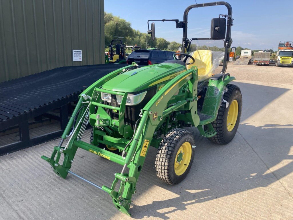 John Deere 3046R compact tractor and 320R Loader