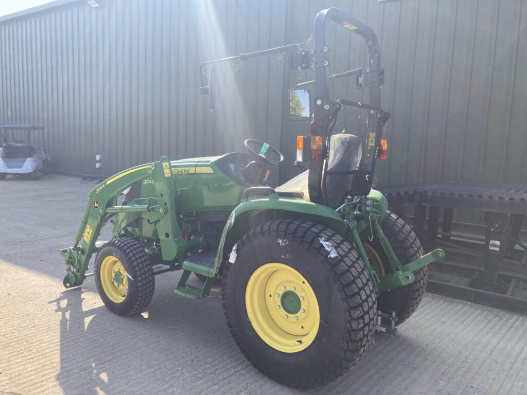 John Deere 3046R compact tractor and 320R Loader