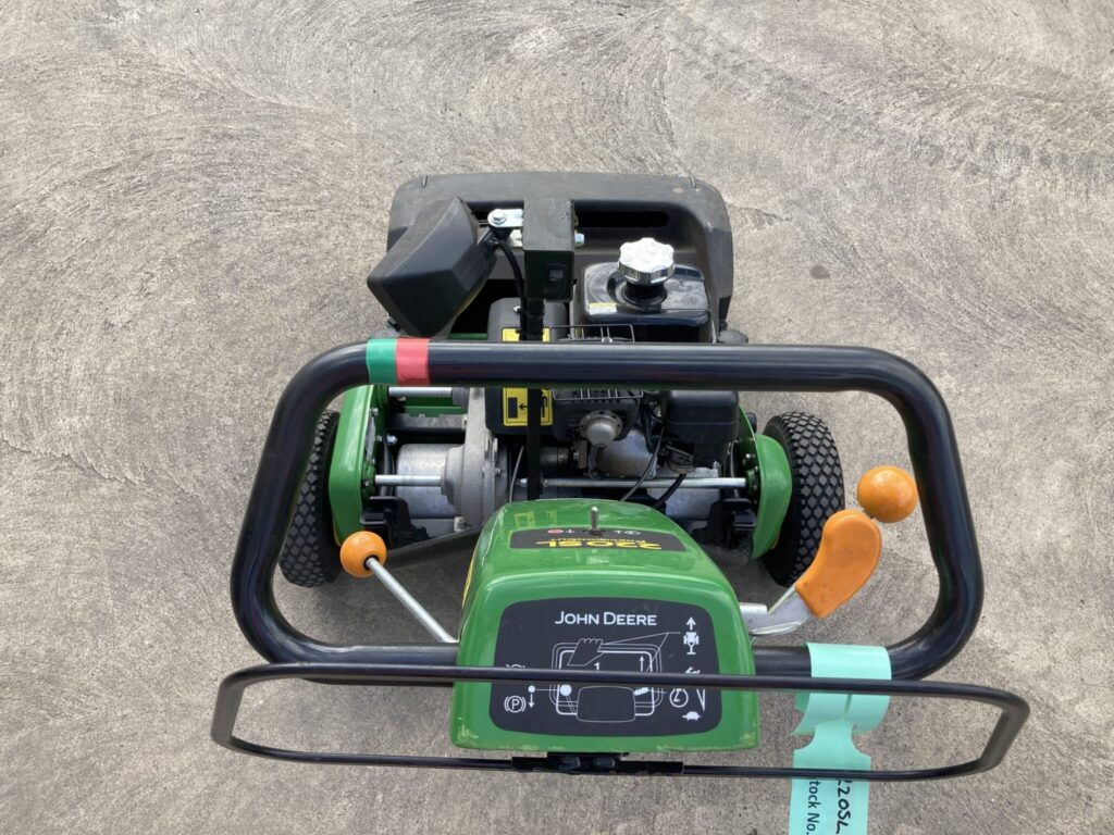 John Deere 220SL walk behind greens mower