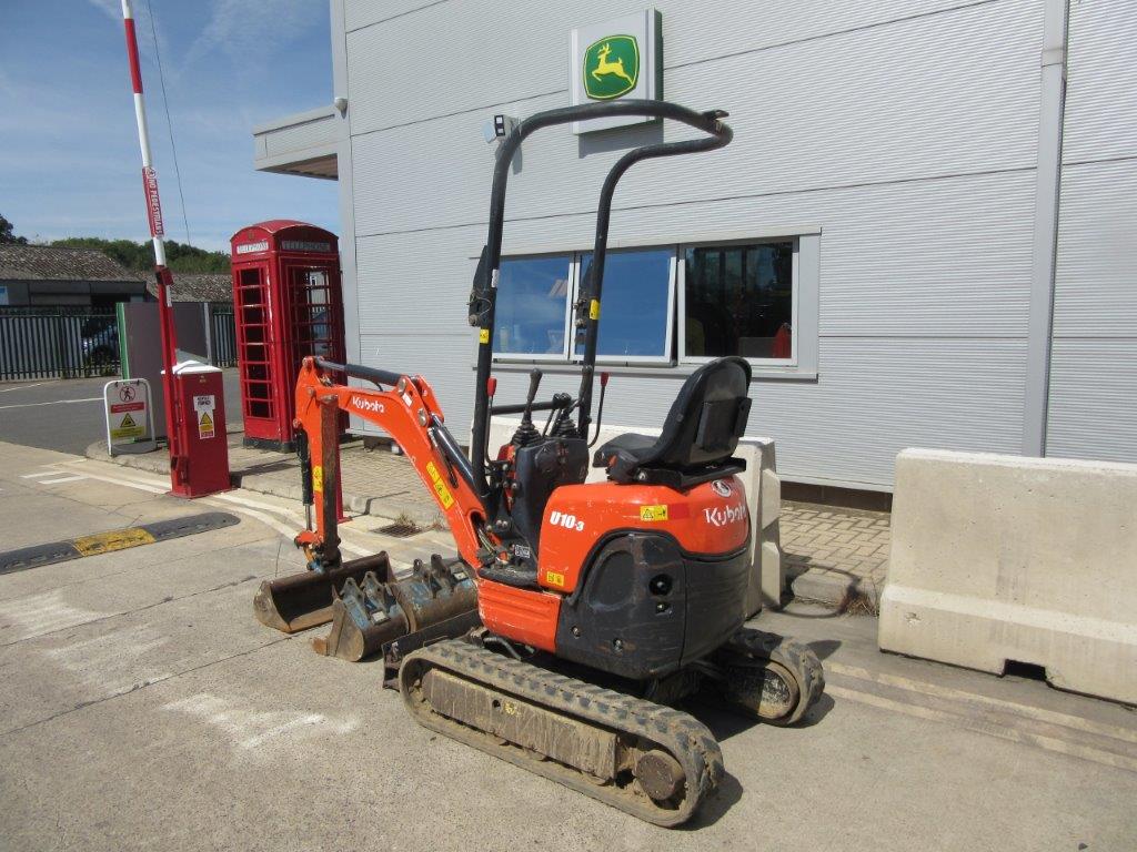 KUBOTA U10