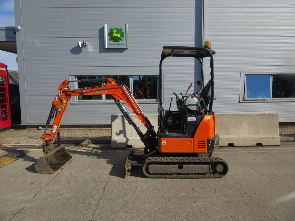 HITACHI ZX19